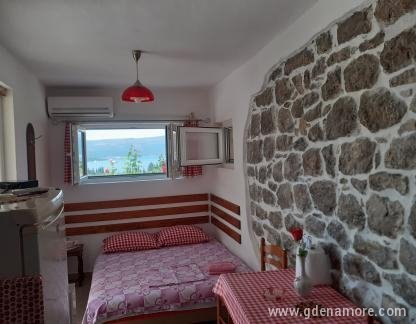 Apartmani Bosco, , Privatunterkunft im Ort Tivat, Montenegro - 20210714_114107
